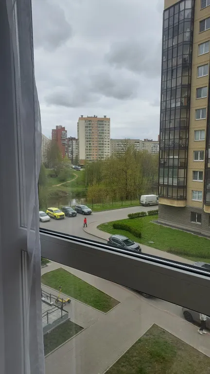 Видовая квартира с камином у Невы, рядом с метро