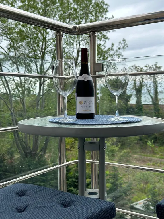 Квартира на первой береговой линии с видом на море