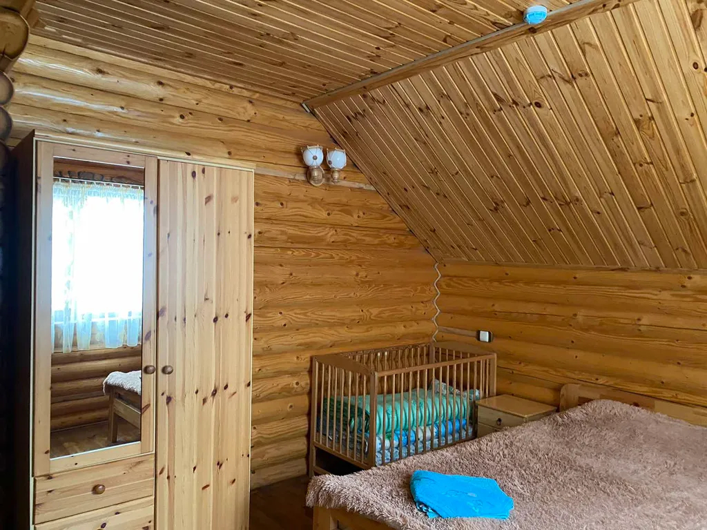 Деревянный сруб на Западном побережье Крыма