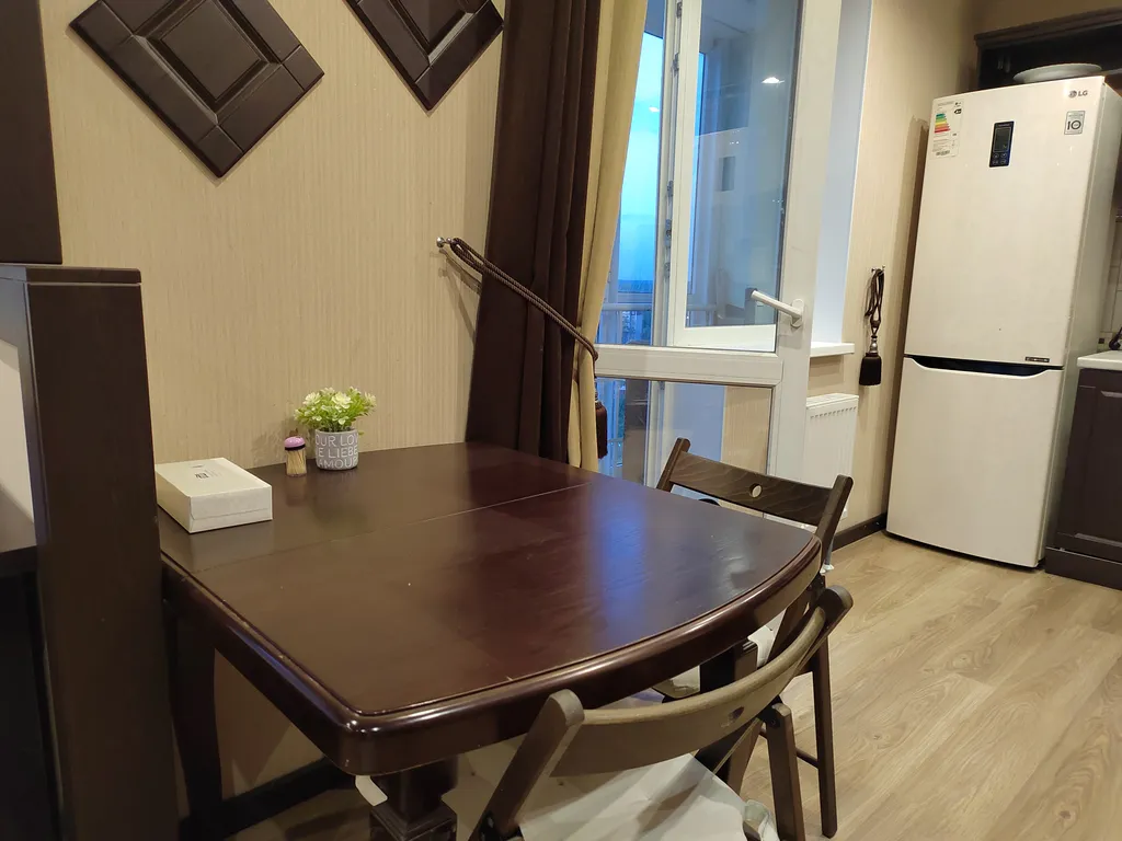 Уютная большая квартира рядом с аэропортом Кольцово с кондиционером