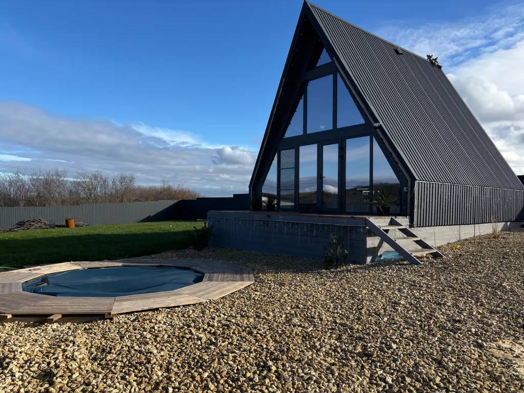 Коттедж Уютный A-frame «Облака» с видом на горы — Гостагаевская