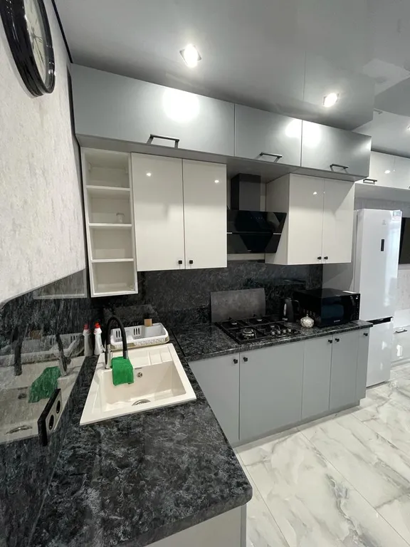 Квартира Апартаменты с панорамными окнами и видом на горы — Владикавказ