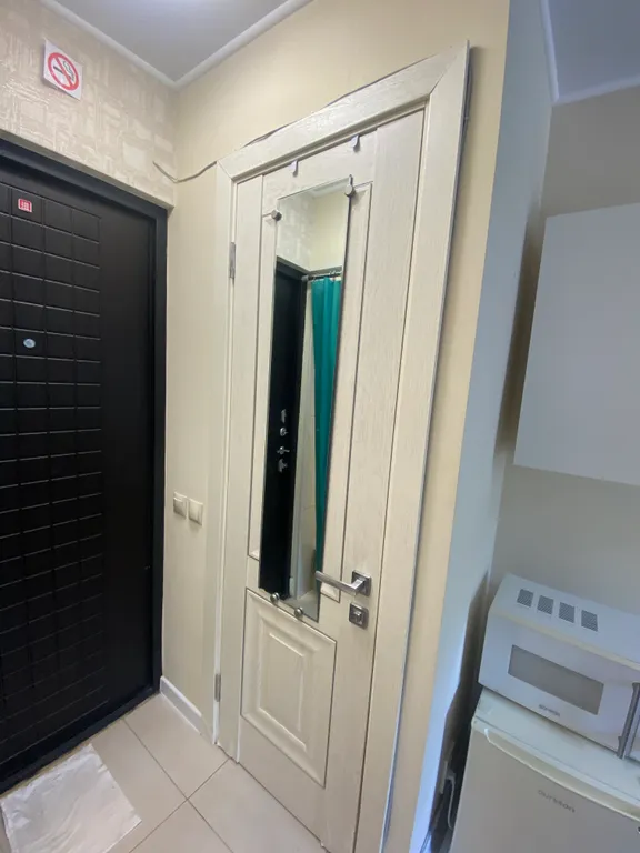 Маленькая студия рядом с лесом