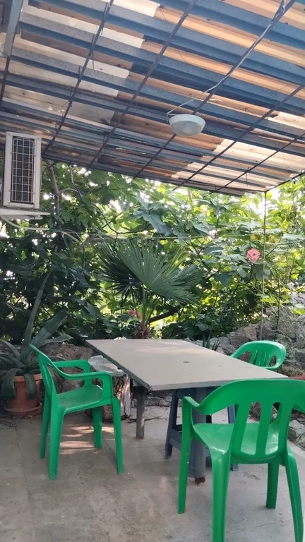 Уютная студия с шикарным видом на море и горы