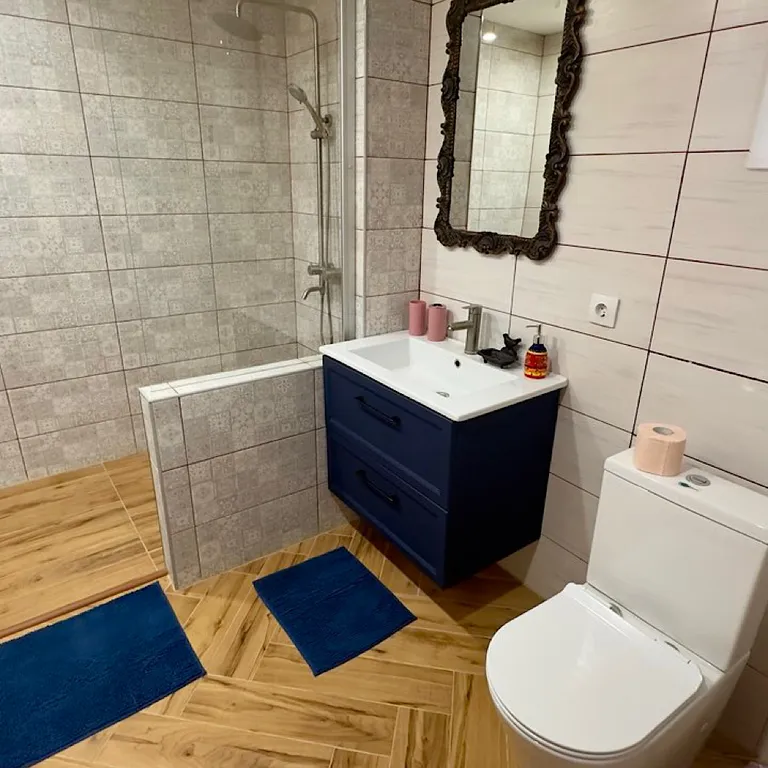 Домик в Лотосах (Изба)