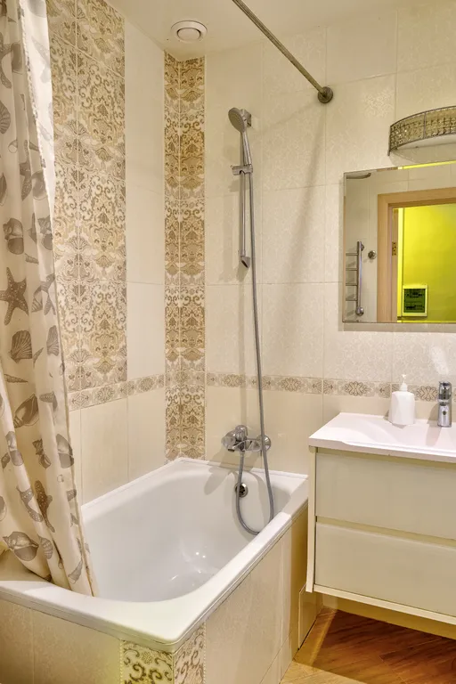 Евродвушка напротив Титан Арены