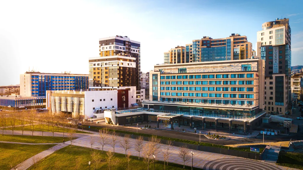 Парус Центральный пляж