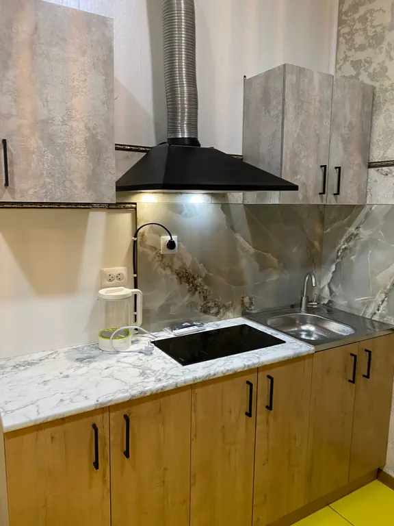 Коттедж Дом с двориком у моря — Гагра