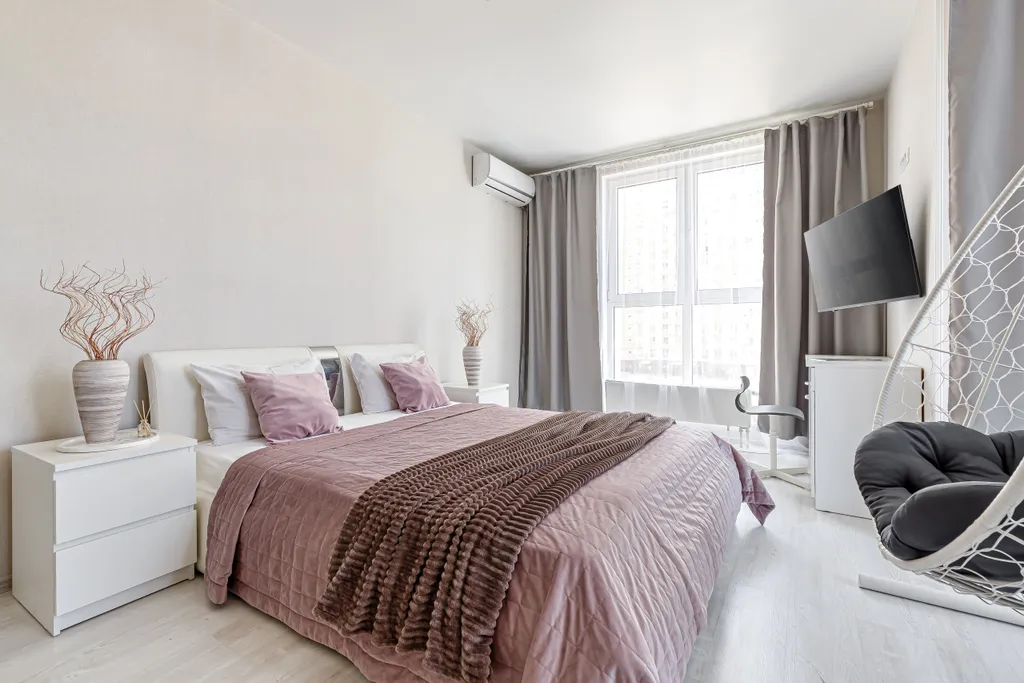 Квартира Красивая квартира с панорамными окнами и качелей — Краснодар