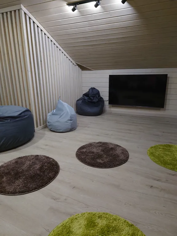 Дом с баней и бассейном на большую компанию