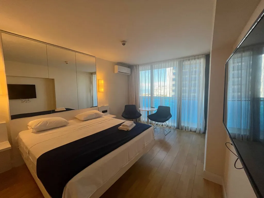 Апартаменты у моря с шикарным видом в Апарт-Отеле Orbi City