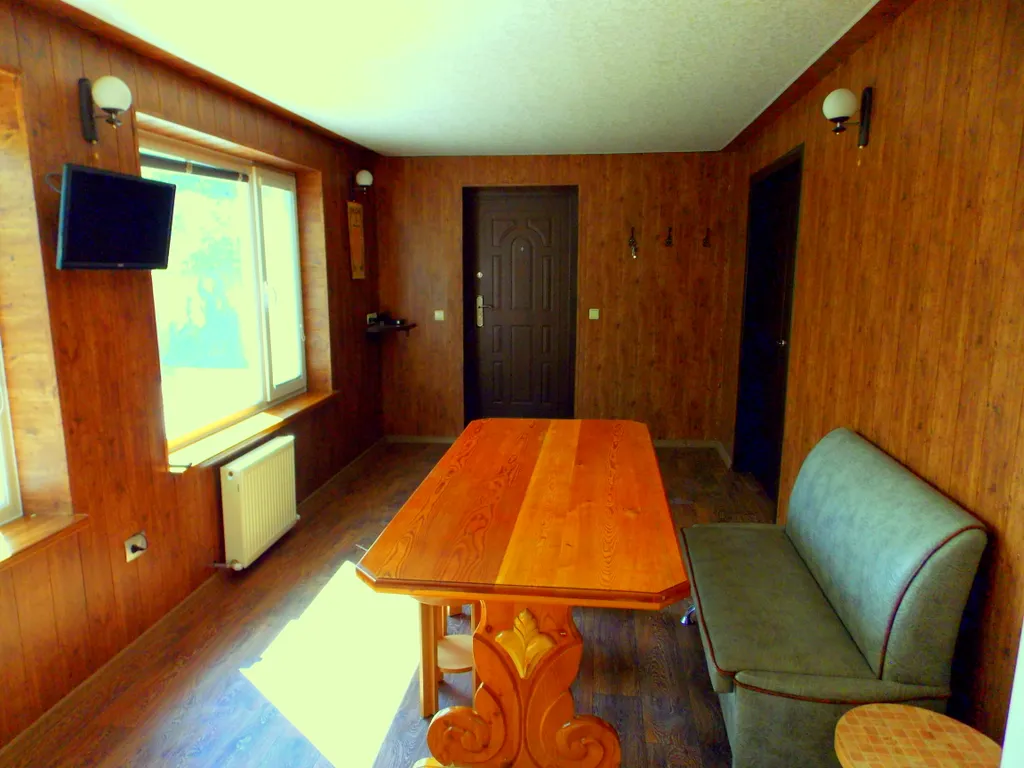 4-комнатный Дом