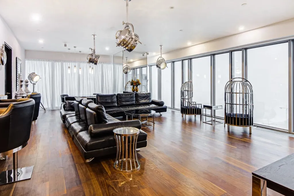 Квартира Угловые апартаменты на 63м этаже башни ОКО c мебелью Eichholtz — аренда посуточно в Москва