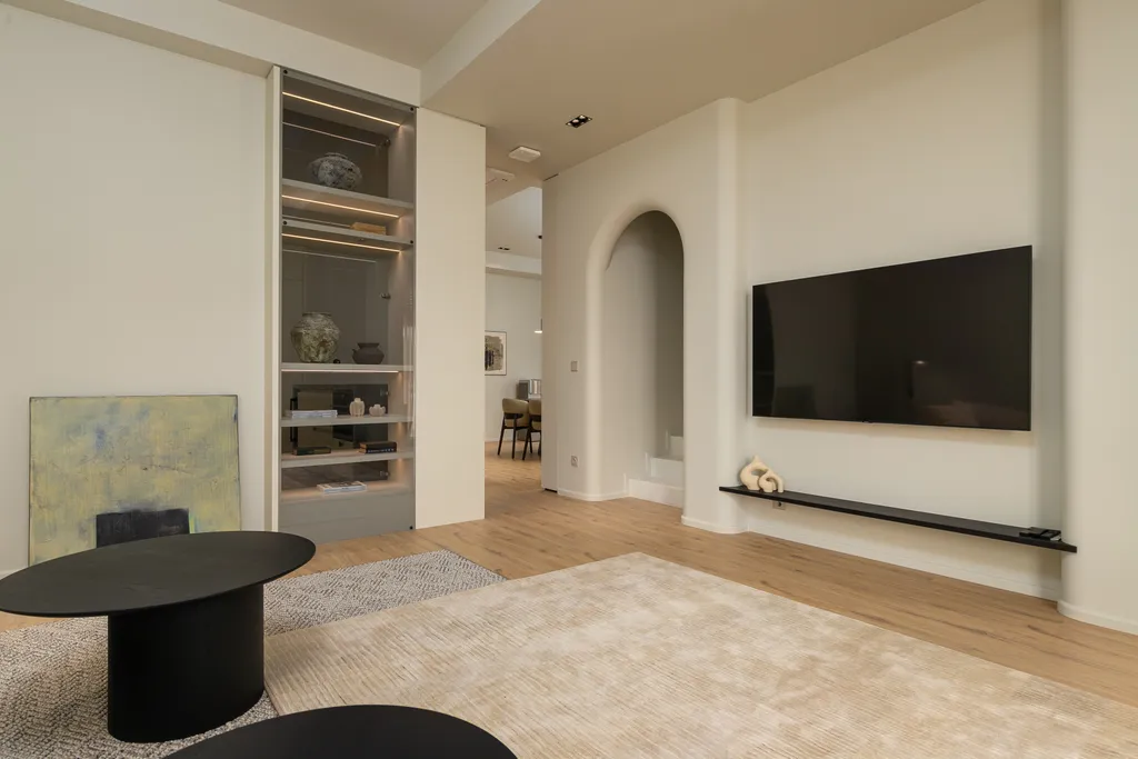 Таунхаус с собственным бассейном в ЖК Лазурный берег