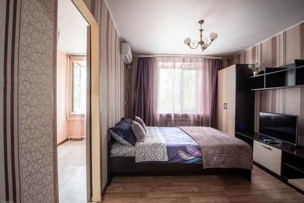 Мини-двухкомнатная квартира в центре города