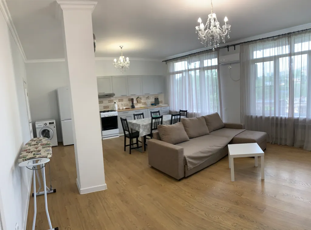 Коттедж Коттедж Просторный апартамент в центральном районе — Сочи