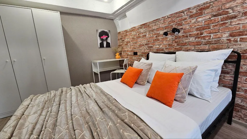 Двухуровневая студия недалеко от ЖД и автовокзала