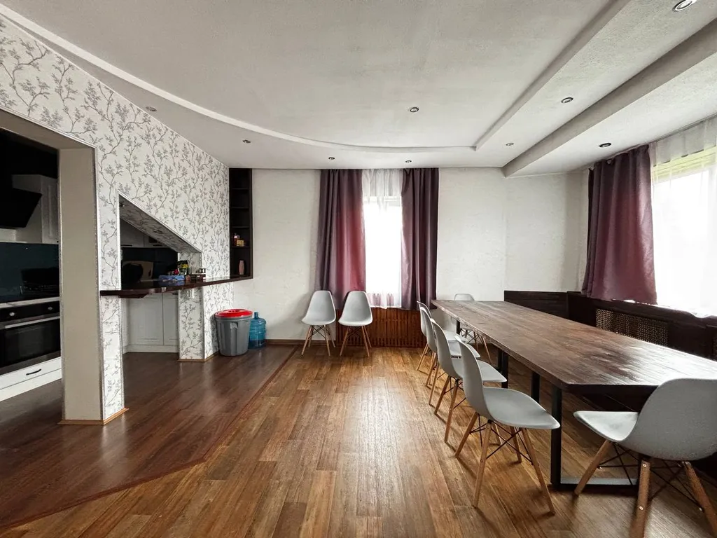 4-комнатный Дом