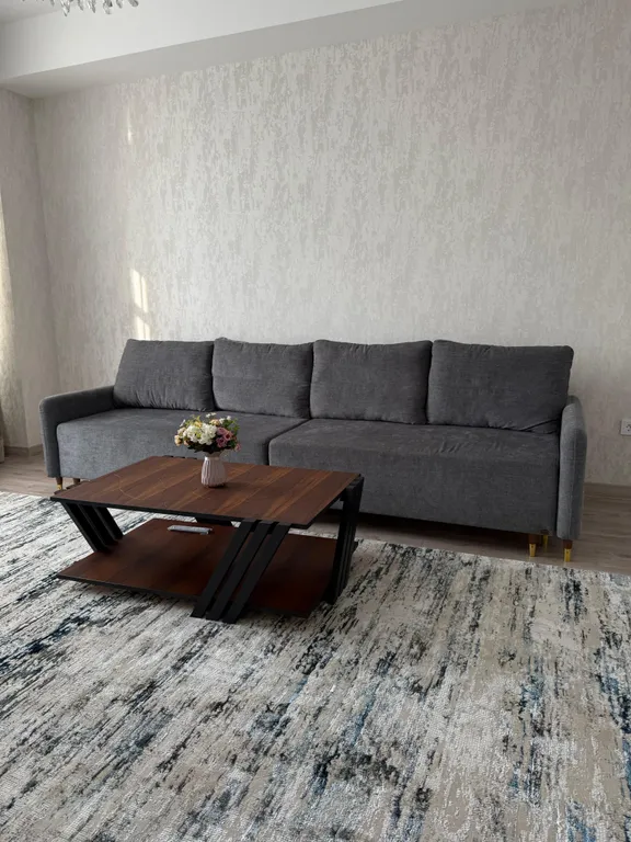 Уютная квартира в центре города рядом с фонтаном, с видом на город