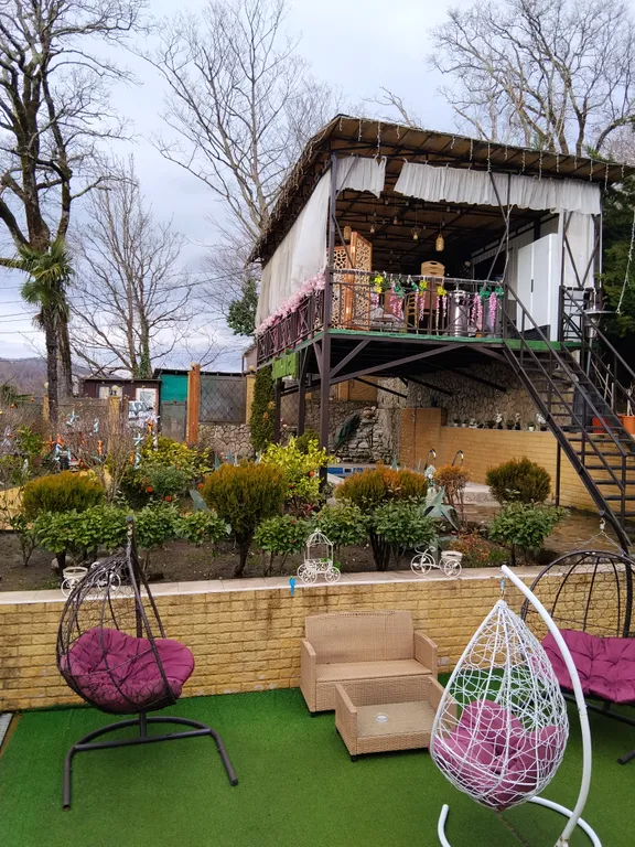 Дом замок с видом на море и горы