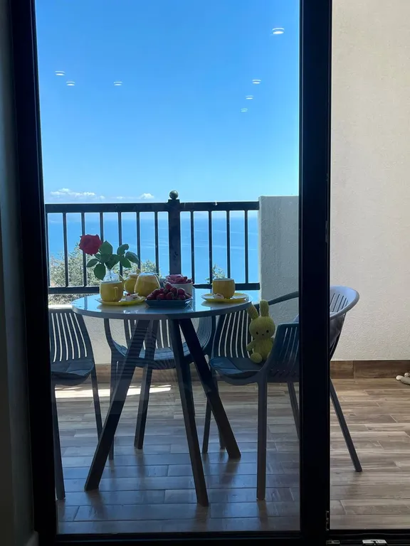 Уютная квартира с видом на море