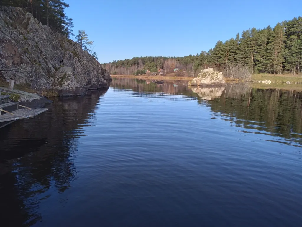 Дом с балконом