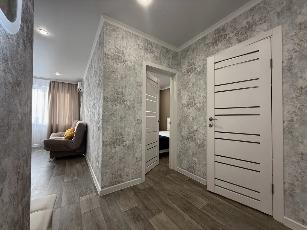 Евро-двушка рядом с Городом Еды