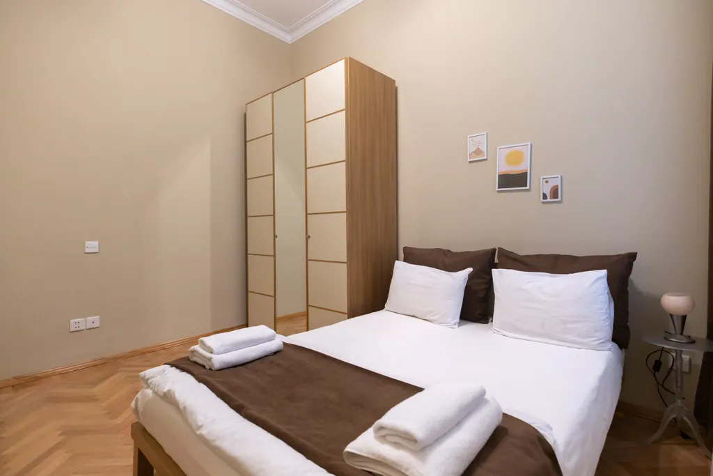 Апартамент с видом на бульвар на Торговой