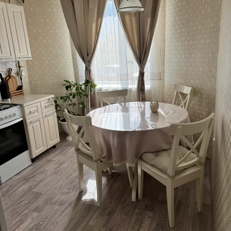 Уютная двухкомнатная квартира в сердце Плеса