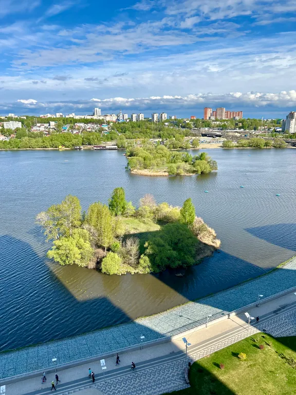 Студия с красивым видом