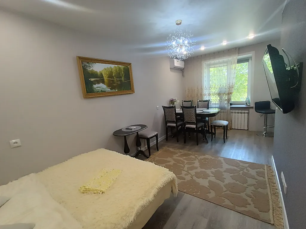 Уютная квартира рядом с Набережной