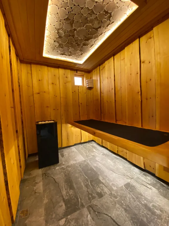 Экологичный - умный дом, инновационная - русская баня из кедра