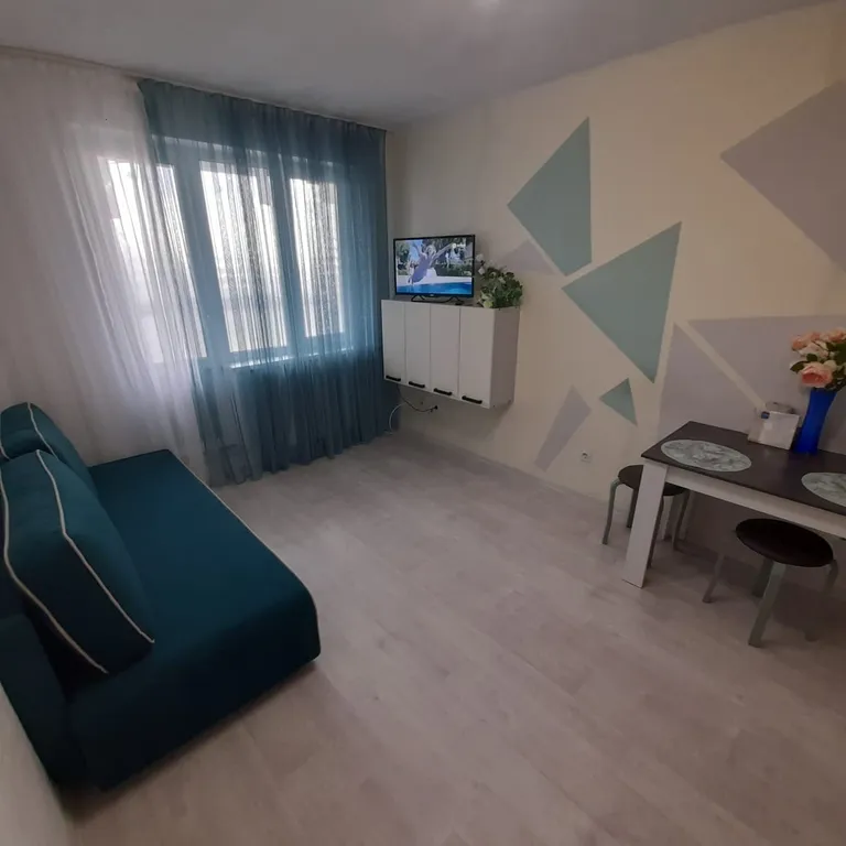 Хорошая квартира с двумя изолированными комнатами