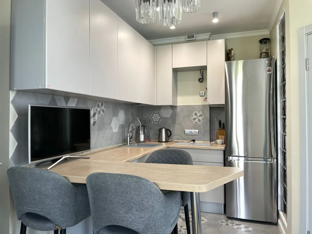 Квартира Евро-двухкомнатный апартамент Айсберг с балконом и видом на Храм — аренда посуточно в Адлер