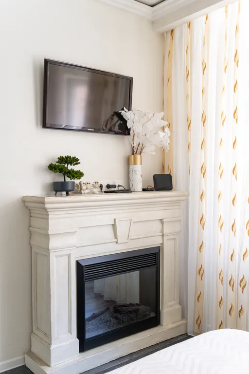 Однокомнатная квартира с камином