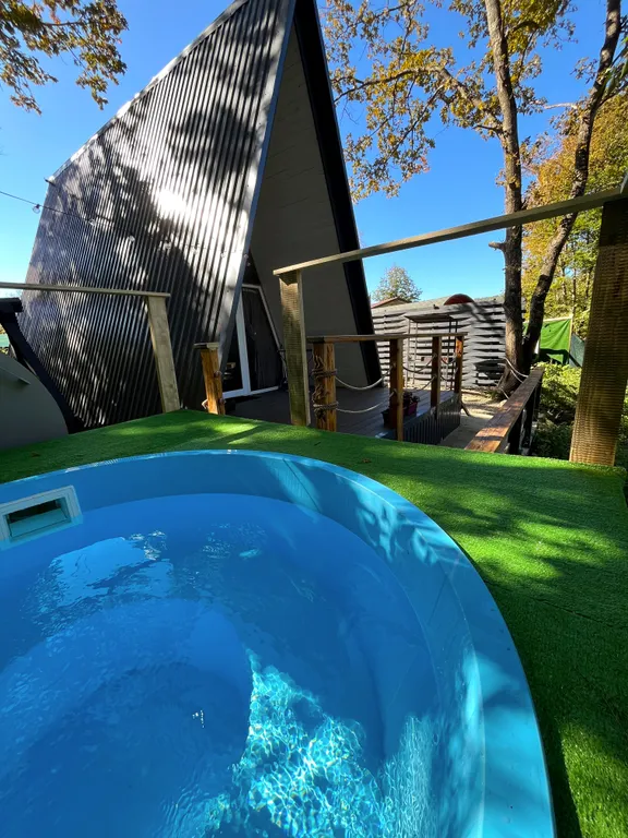 Коттедж Афрейм на опушке леса с бассейном — аренда посуточно в Даховская