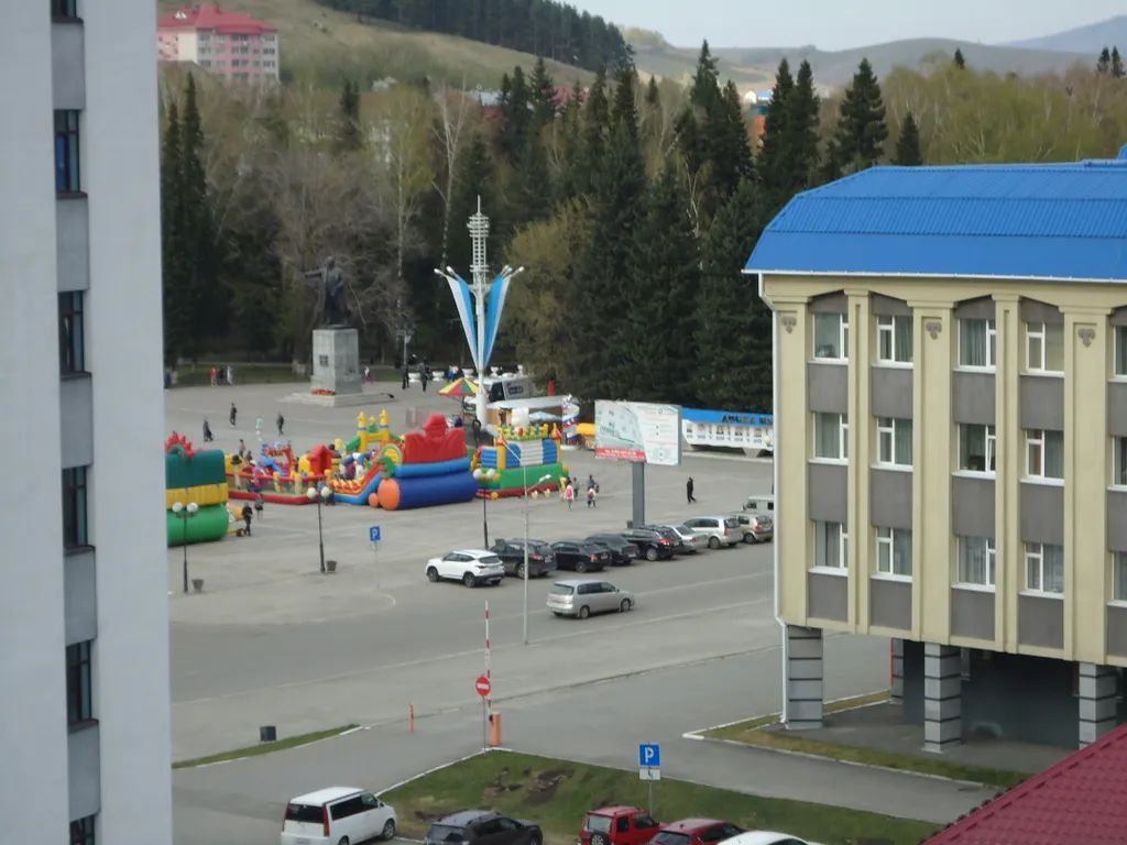 Апартамент с видом на горы в центре города