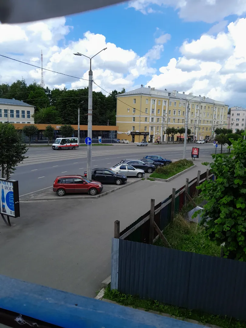 26.07.2025г.,вид из окна на стоянку-бесплатно