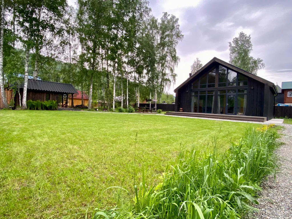 Дом-шале с печью-камином