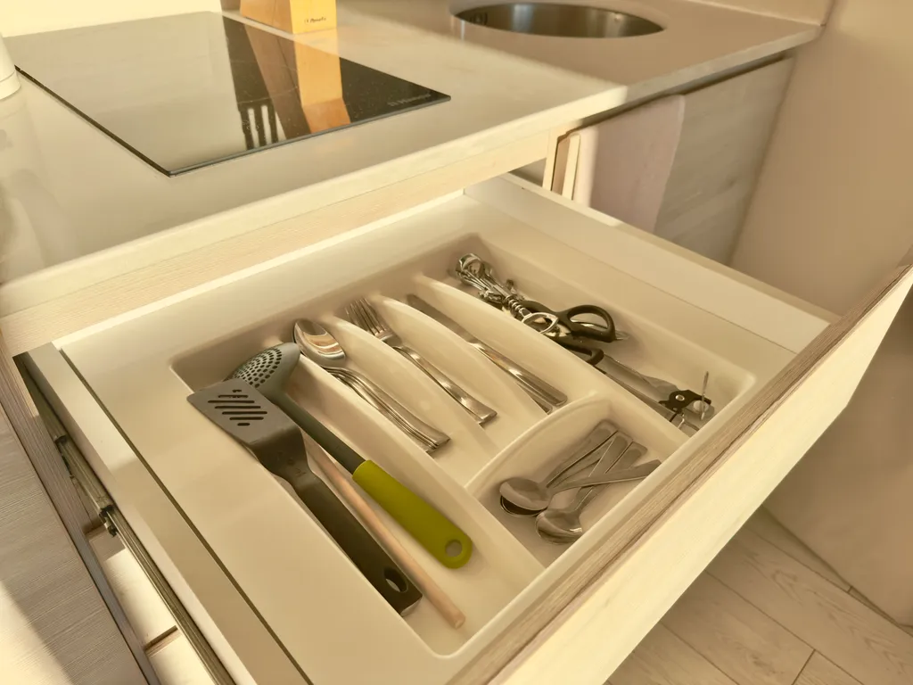 Студия с видом на море и горы