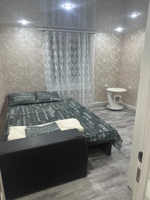 Двухэтажный дом с баней и бассейном