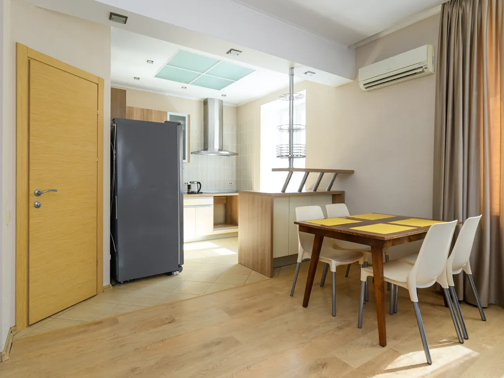 Уютная 3-x комнатная в историческом центре Челябинска ждёт Вас