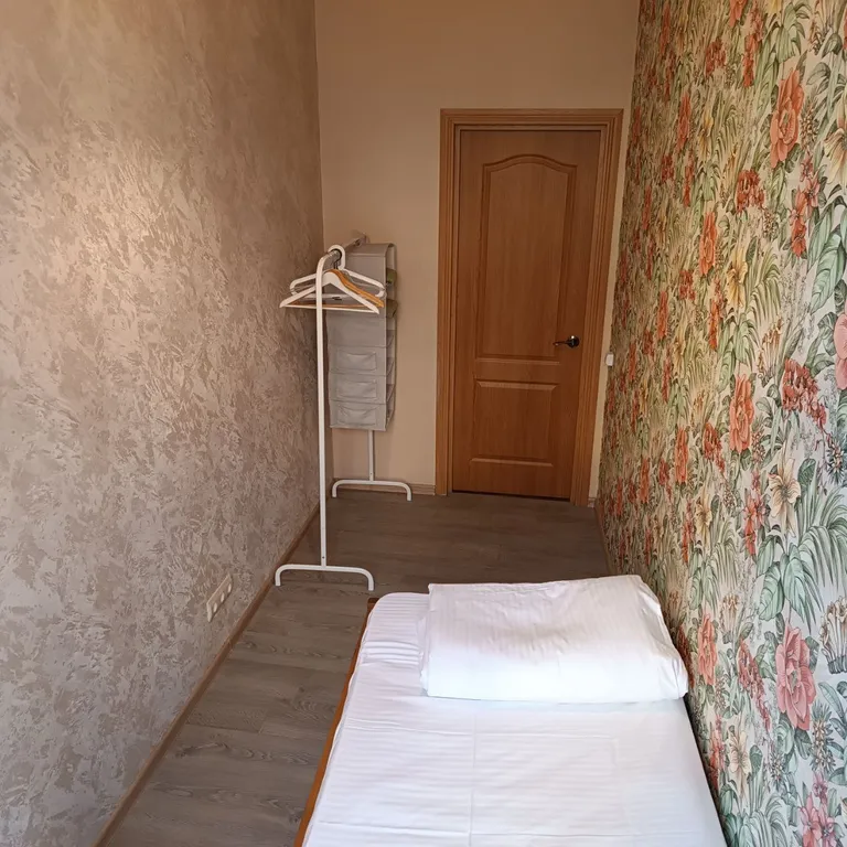 Одноместная комната с общими санузлами, с видом на город