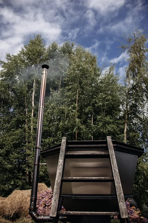 Номера у озера с баней и чаном