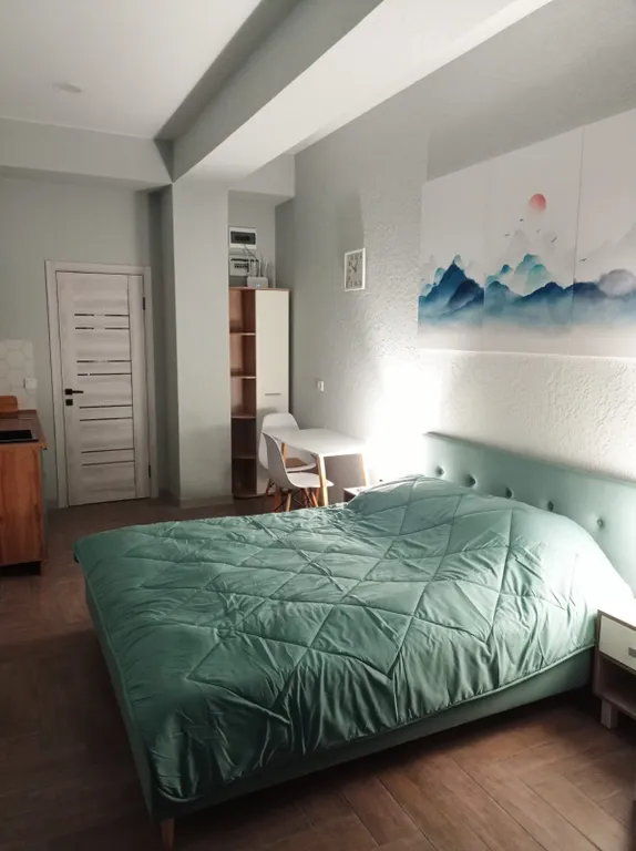 Студия с отдельным входом в комплексе с бассейном