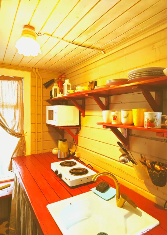 Вишнёвый домик в Махре