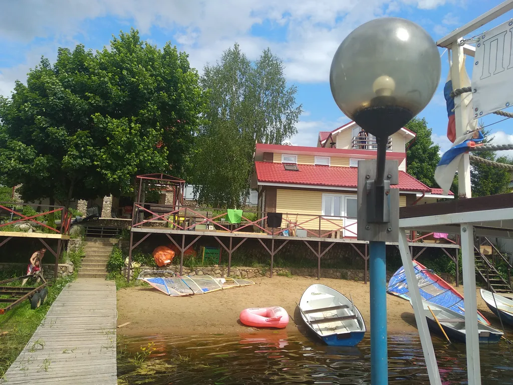 Коттедж Дом с баней прямо на берегу озера Селигер — Заборки