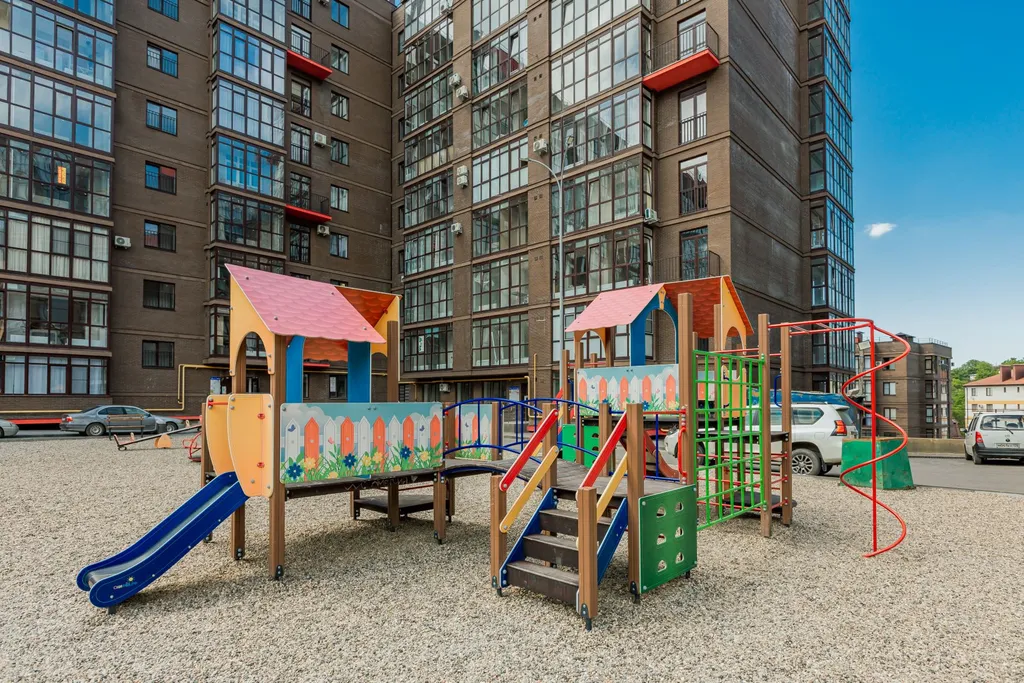 Видовая квартира + в курортной зоне + у парка + солнечная атмосфера