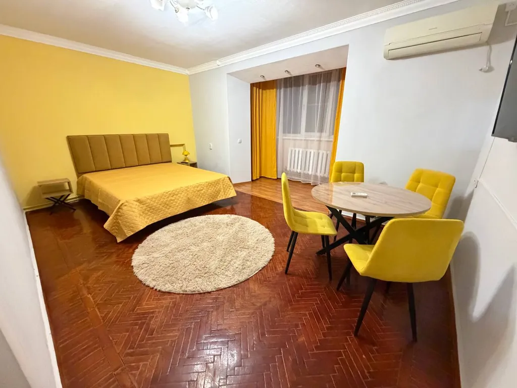 2-комнатная квартира в центре