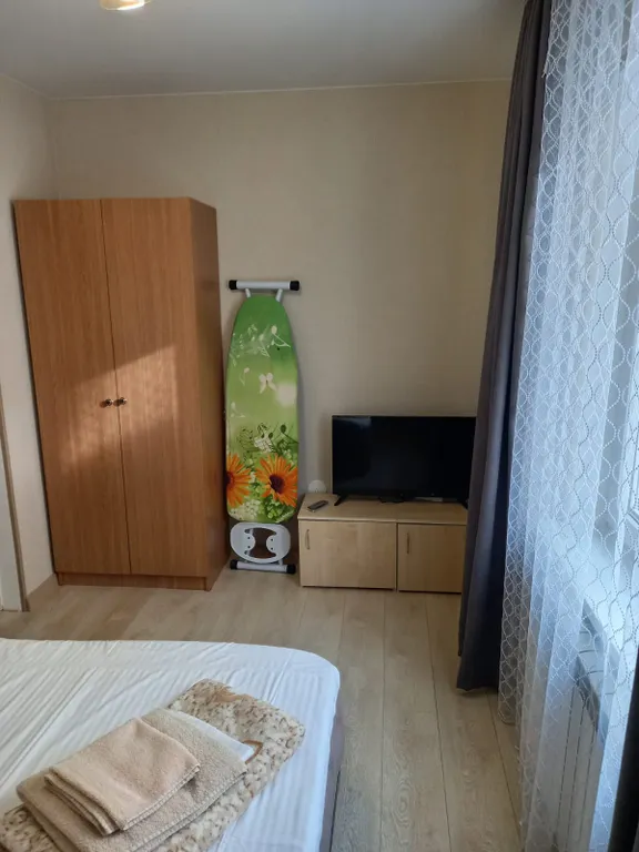 Трехкомнатная квартира на берегу моря